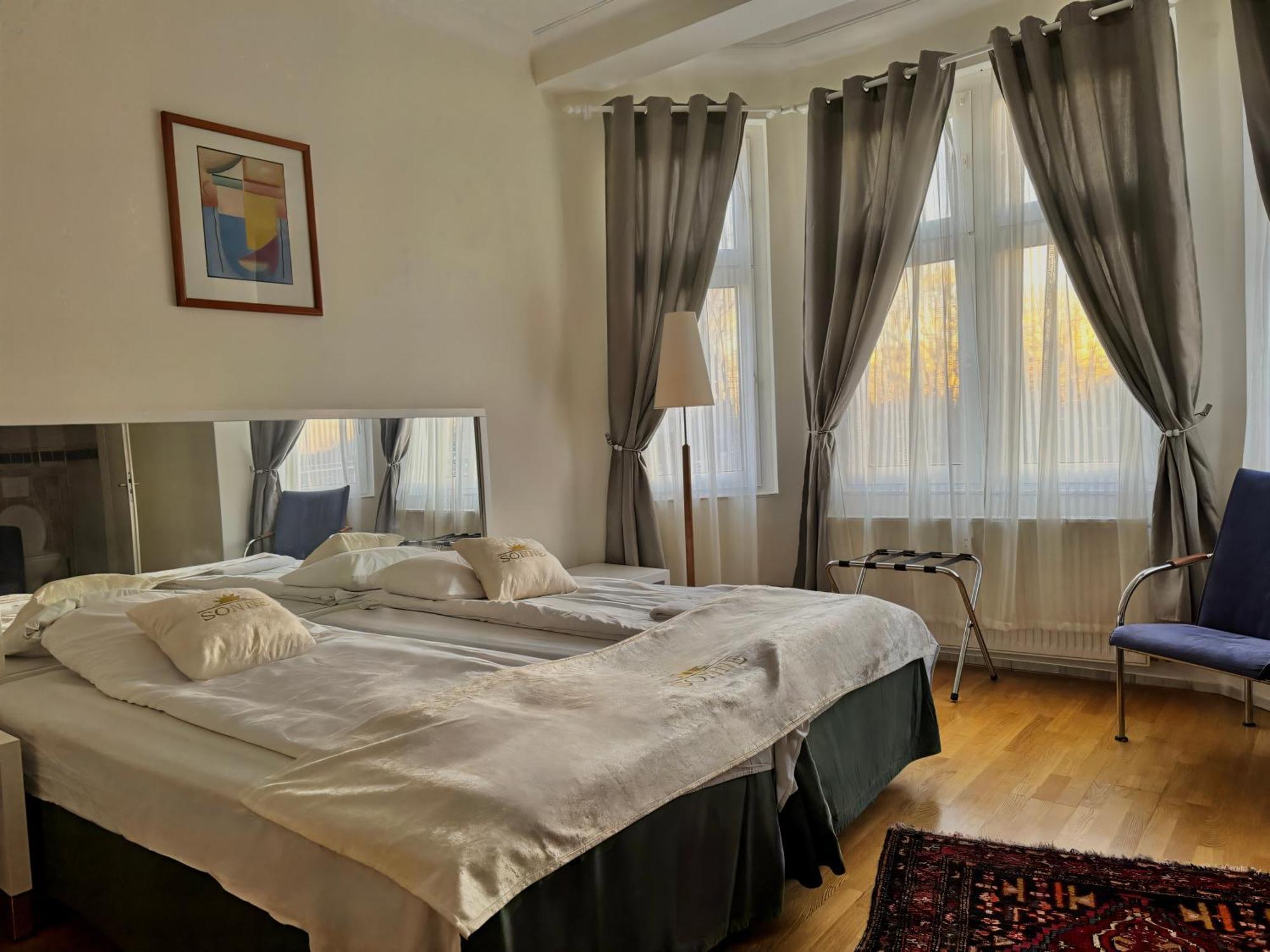 Sonne Hotel Херне Экстерьер фото